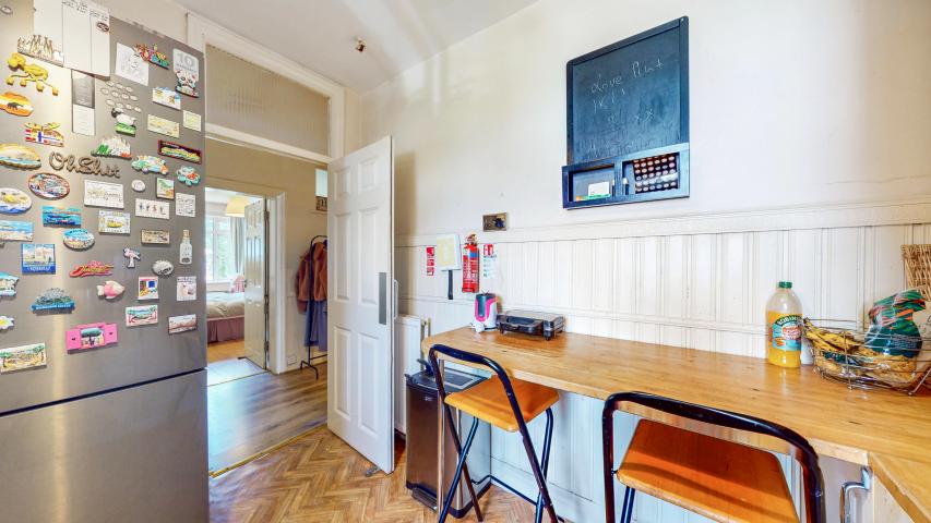 Modern Sharers Apartment Elstow Grange, Brondesbury Park